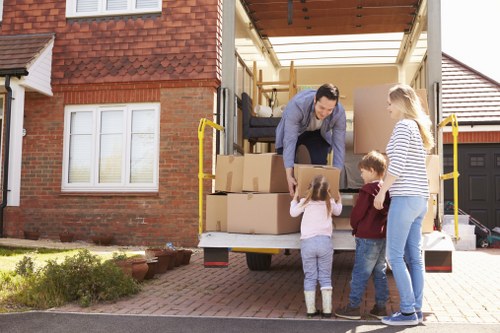 Commercial and residential moving van support in Hampstead