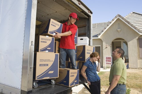 Local van moving service near Hampstead homes and flats